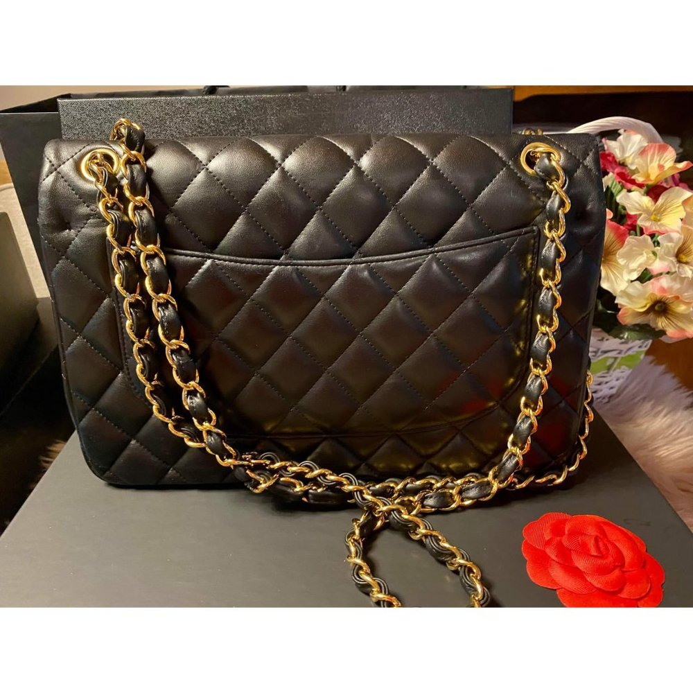 100% Authentic CHANEL Quilted Double Flap Jumbo Lambskin Black Shoulder Bag - Picture 3 of 16